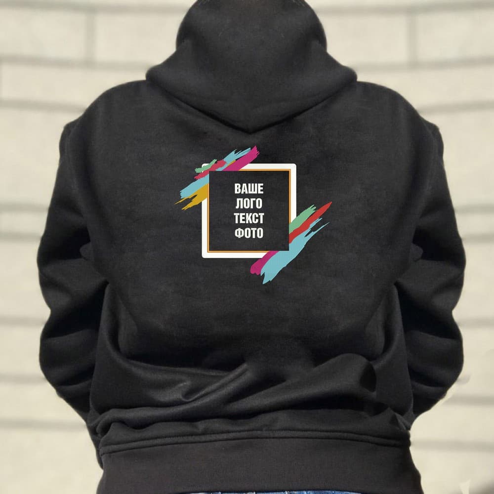 Вишивка на світшоті чорному